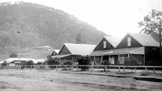 Anzac Avenue, Beerburrum c 1920